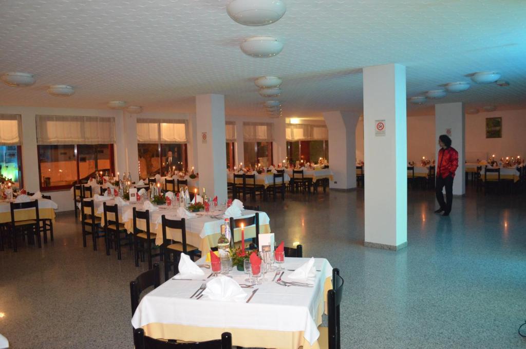 Hotel Palmarosa Roseto Degli Abruzzi Bagian luar foto